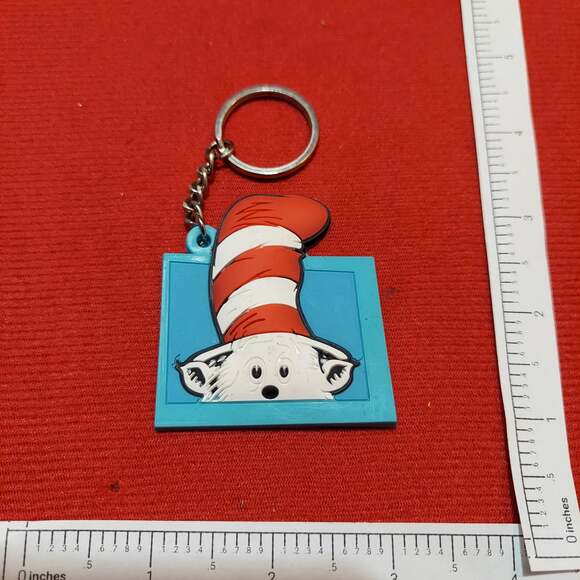 Dr. Seuss "The Cat In The Hat" Keychain - Picture 1 of 2